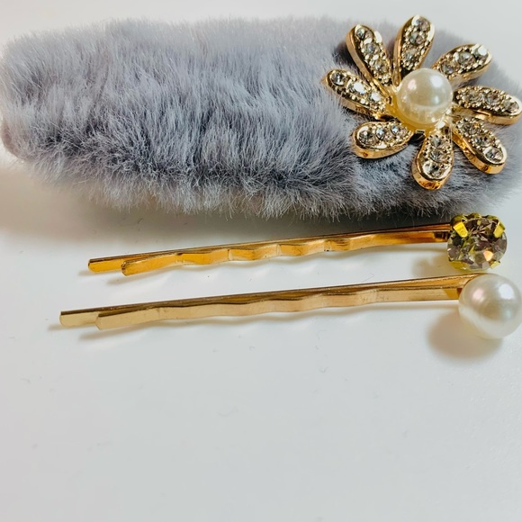 Gray Puff Pearl Hair Pin Set - Picture 3 of 5
